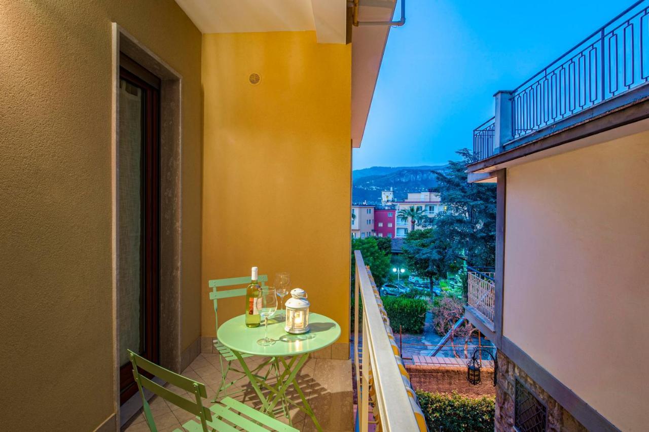Hotel Casa Evelina à Sant'Agnello Extérieur photo
